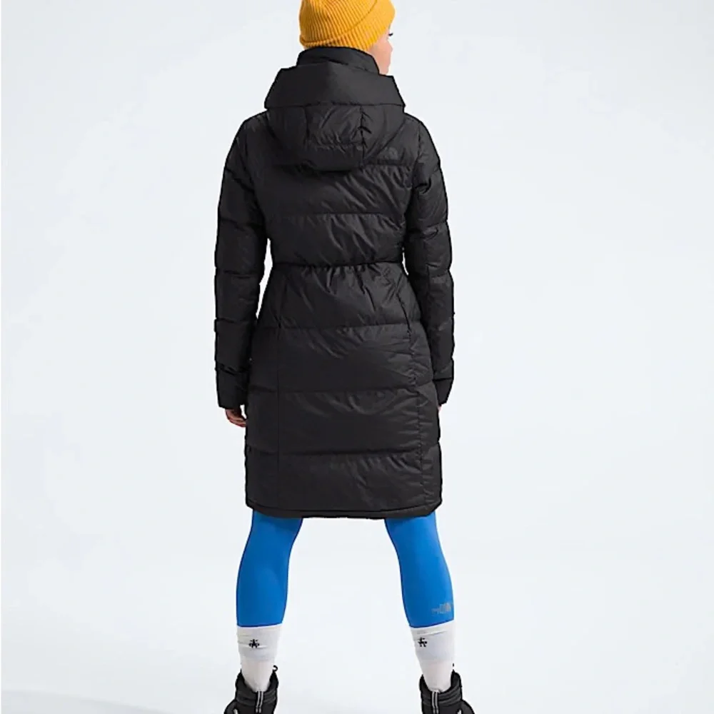 The North Face Metropolis Down Parka - Picture 2 of 12